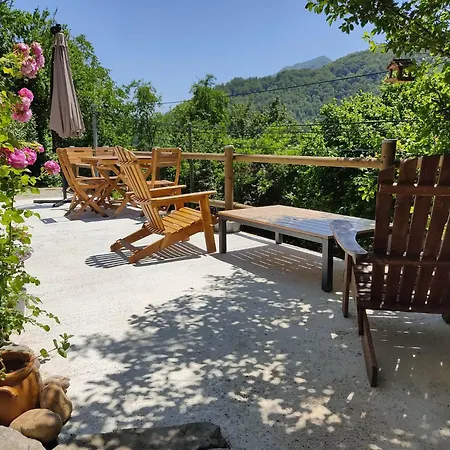 La Grange De L'ours Saint-Lary (Ariege)