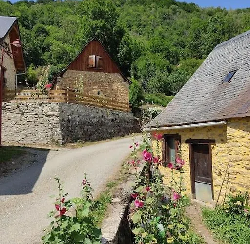 La Grange De L'ours 펜션 *