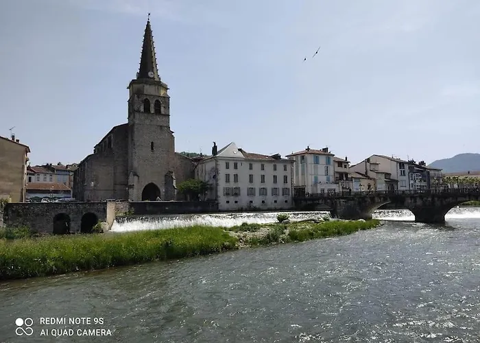 La Grange De L'ours 펜션 *